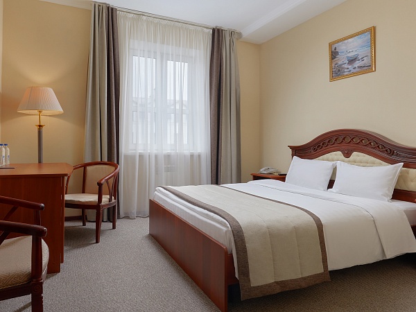 МИРРОС Отель Георгиевская 3*